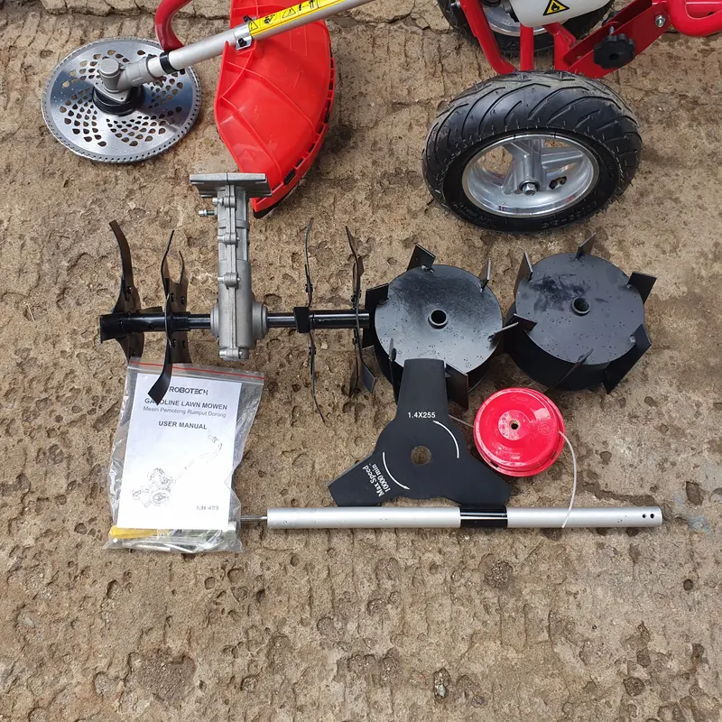 MINI TRACTOR PENGRMBUR,PENYIANG DAN POTONG RUMPUT MERK ROBOTECH 4