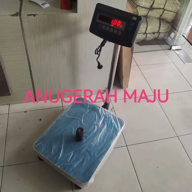 Timbangan Brg Digital Berdiri 150 kg x 10 gram/Timbangan Lantai CHQ150 2
