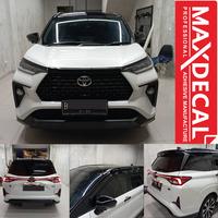 Gambar Two Tone Color Wrapping Sticker Mobil Setengah Body Black Piano Glossy dari king autoshop Kota Bekasi 1 Tokopedia