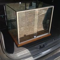 Gambar etalase kaca frameless donat alas kayu jati belanda 65x40x50 dari Kokay U Kota Administrasi Jakarta Timur 3 Tokopedia