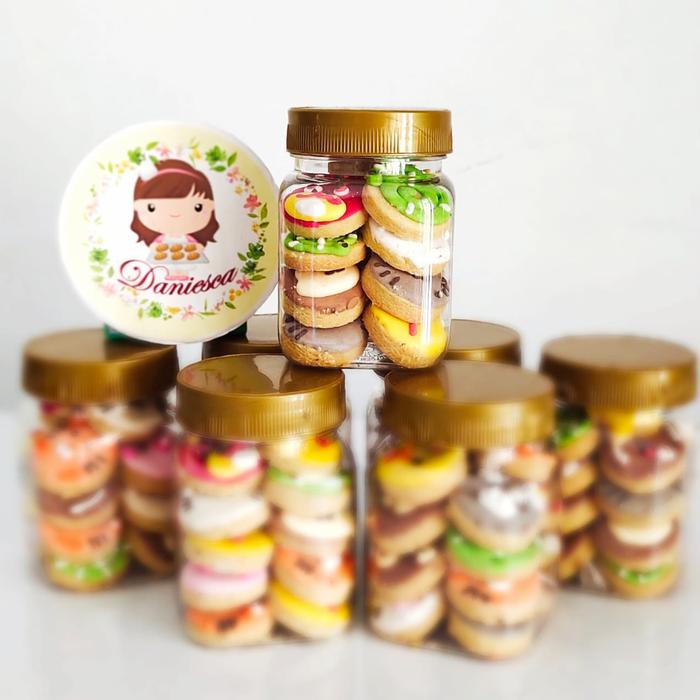 Gambar cookies in jar kue kering karakter dlm jar dari Daniesca Chocolate Kota Bogor Tokopedia