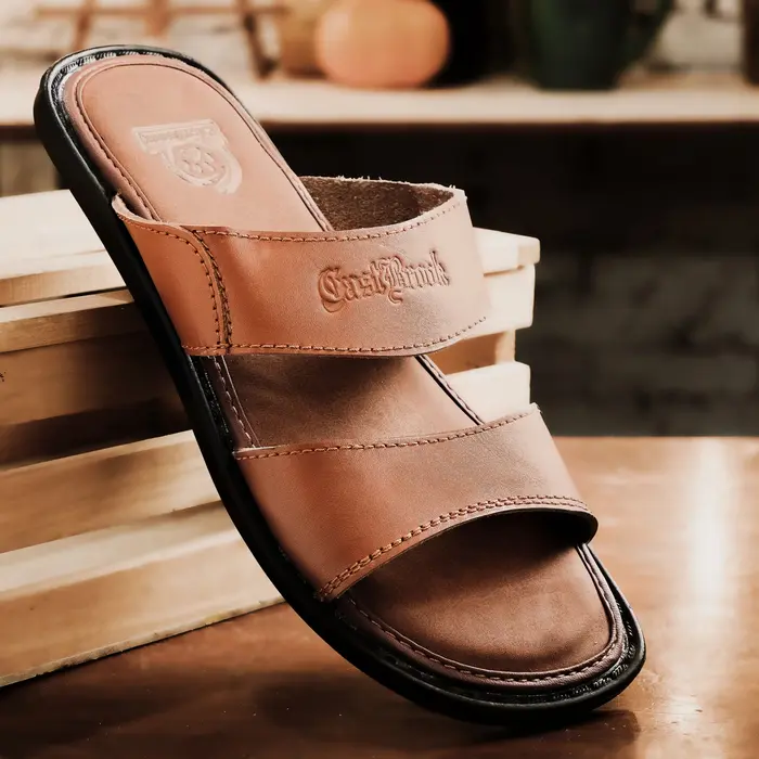 Gambar Sandal Kulit Asli Pria Murah Eastbrook Round Sendal Slide Casual Empuk dari nyekermen Kota Bandung 4 Tokopedia