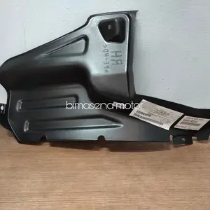 liner fender belakang kanan avanza xenia old & vvti 65637-BZ010