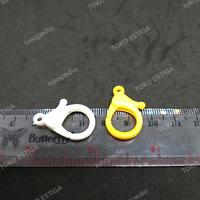 Gambar Hook Plastik pj 2.5cm diameter lubang 2mm - Putih dari Toko Estiga Kota Tangerang 2 Tokopedia