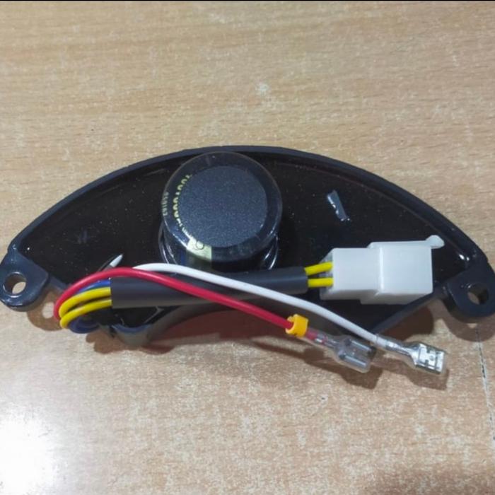 Gambar Avr 5000 Watt 6 kabel body plastik 450 volt / 680 uf dari Mandiri Diesel_NEW Kab. Tangerang Tokopedia