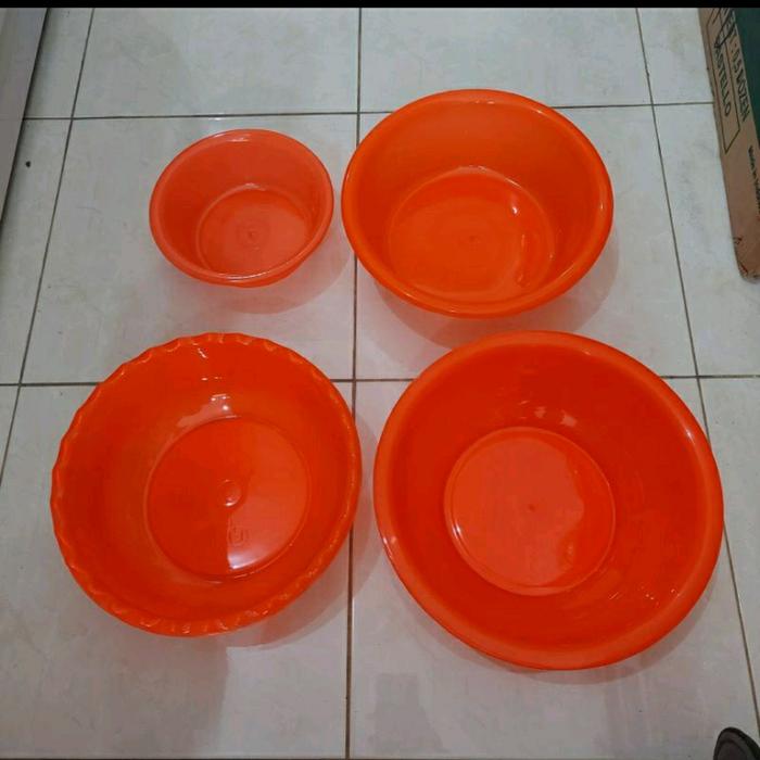 Gambar Baskom Plastik Warna dan Gerigi Orange Hijau 22cm 30cm 32cm dari Dapur Karya Mdn Kota Medan Tokopedia