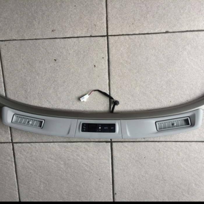 Gambar lampu plafon ac innova reborn venturer original dari siskarayp Kota Bekasi Tokopedia