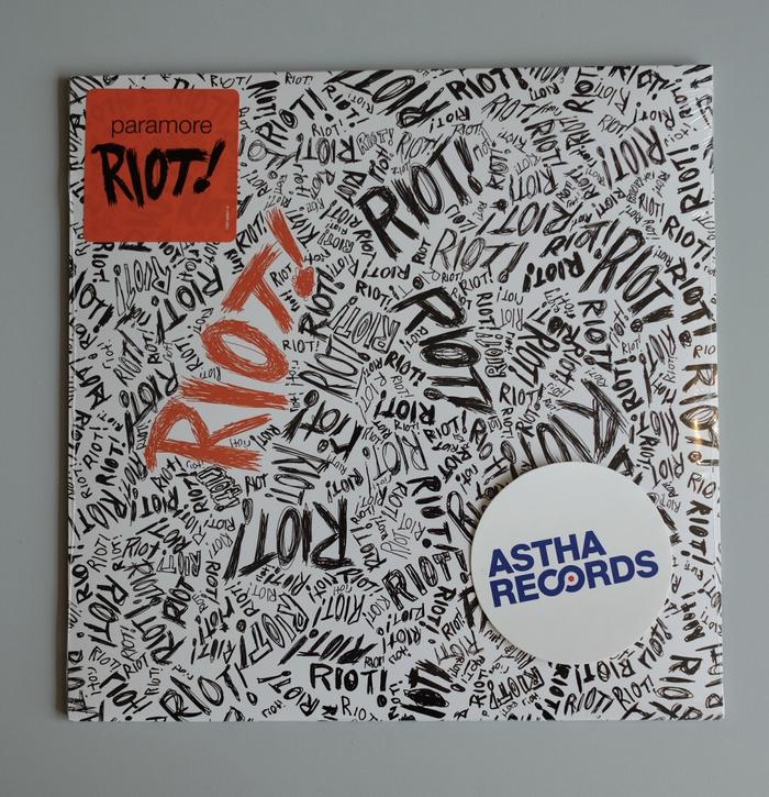 Gambar Paramore - Riot! (Vinyl / Piringan Hitam) dari Astha Records Kota Administrasi Jakarta Barat Tokopedia
