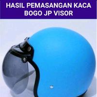 Gambar JP VISOR Visor Kaca Helm Bogo Dewasa Universal Kualitas Terjamin Tahan Air Gores Anti Silau Lampu Warna Smoke Hitam - Motorcycle dari MAESTROSIDOARJO Kab. Sidoarjo 4 Tokopedia