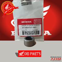 Gambar Bearing Lahar Laher Bambu Pully Cowok Scoopy FI Beat Karbu/91109KVY901 dari OriPart'S Kota Administrasi Jakarta Barat 1 Tokopedia