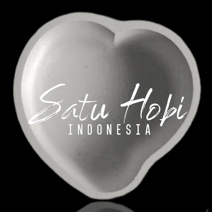 Gambar Mini Pot Semen Love 2/Pot Sukulen/ Pot Semen / Pot dekorasi/Home Decor dari Satoe hobi Kab. Tangerang Tokopedia