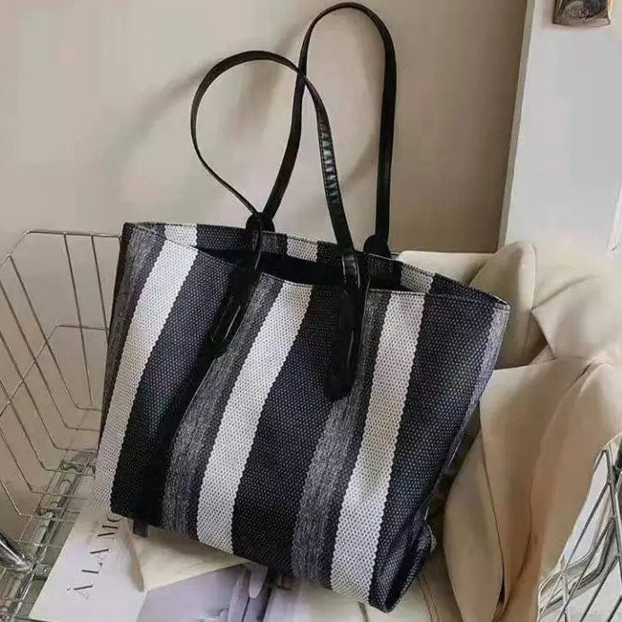 Gambar Totebag Kain Canvas Tas Bahu Jumbo Import dari TFJ store Kota Tangerang 4 Tokopedia