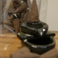Gambar DUPA KERUCUT EXCLUSIVE GRADE SUPER INCENSE 50GR dari Agarwoodstore Kab. Gresik 2 Tokopedia