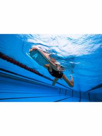 Gambar SPEEDO ECO BLOOM KICKBOARD BLUE GREEN PAPAN RENANG dari Basis Sports Kota Administrasi Jakarta Selatan 5 Tokopedia