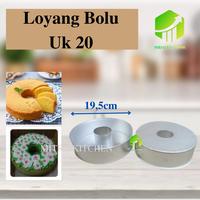 Gambar Loyang Kue Bolu Bulat Bolong Tengah Polos Bahan Alumunium Loyang Bulat dari mitra kitchenn Kota Bandung 2 Tokopedia