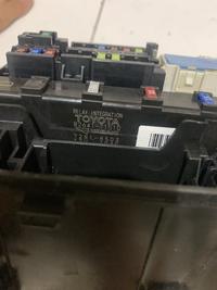 Gambar FUSE BOX SEKRING INOVA 2007-2015 BENSIN dari Gemspart_NEW Kota Bekasi 4 Tokopedia