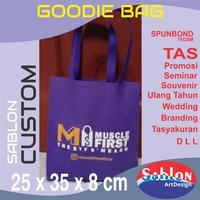 Gambar SABLON Goodiebag Spunbond HLS uk.25x35x8 cm 5 WARNA 1 SISI dari Sablon ArtDesign Kab. Tangerang 3 Tokopedia