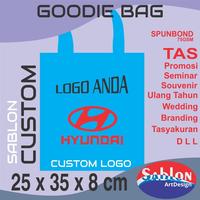 Gambar SABLON Goodiebag Spunbond HLS uk.25x35x8 cm 5 WARNA 1 SISI dari Sablon ArtDesign Kab. Tangerang 1 Tokopedia