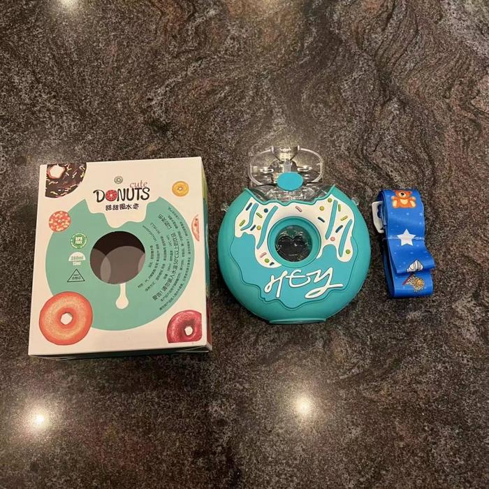 Gambar Botol Air Minum DORAEMON HELLO KITTY Portable Anak Bentuk Donat dari mix acc888 Kab. Tangerang 5 Tokopedia