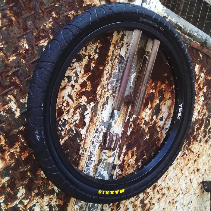 Gambar Parts BMX Ban Luar Maxxis Tire Hookworm size ukuran 20 x 1.95 110psi dari Batavia BMX Shop Kota Tangerang Selatan Tokopedia