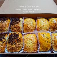 Gambar Bolen Triple Mix (Manis Asam Asin) isi 10 dari Kedai_KedanKu Kota Tangerang Selatan 1 Tokopedia