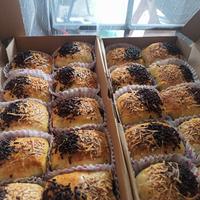 Gambar Bolen Triple Mix (Manis Asam Asin) isi 10 dari Kedai_KedanKu Kota Tangerang Selatan 3 Tokopedia