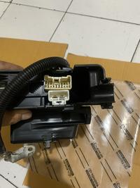 Gambar FUSE BOX SEKRING INOVA 2007-2015 BENSIN dari Gemspart_NEW Kota Bekasi 3 Tokopedia