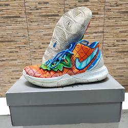harga sepatu kyrie 5 spongebob original