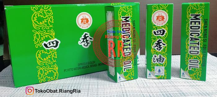 Gambar Four Season Medicated oil 40 ml - Minyak angin seciyu dari TO Riang Ria Kota Administrasi Jakarta Utara Tokopedia