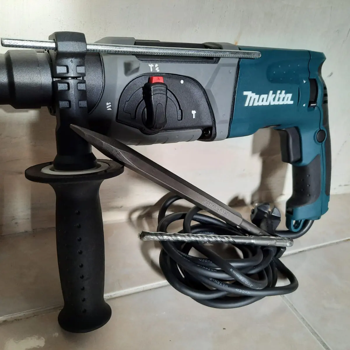 bor beton 3 mode merek makita minus. kelengkapan (baru) bor nya aja