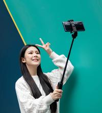 Gambar Tongsis ORIGINAL XIAOMI / HONOR Mi Selfie Stick Tripod Bluetooth Vlog - Tripod dari Ciptawarna2000 Home Living Kota Palembang 2 Tokopedia