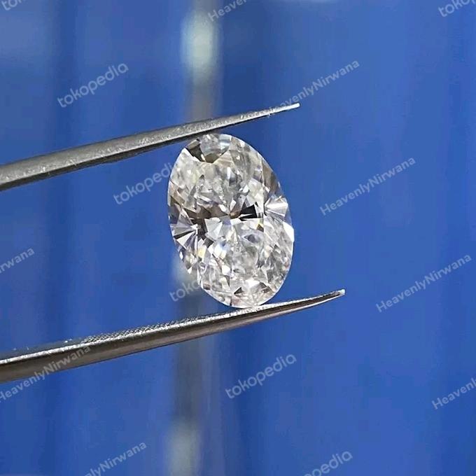 Gambar Super Premium Quality GRA Moissanite Oval Top White D VVS1.alt Diamond - 8*12mm 4.5ct dari HeavenlyNirwana Kab. Tangerang Tokopedia