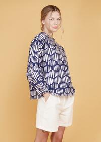 Gambar Batik Fractal Atasan Wanita Ruas Biru Blouse dari Batik Fractal Kota Bandung 3 Tokopedia