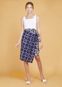 Gambar Batik Fractal Rok Lilit Lingkar-Ruas Biru dari Batik Fractal Kota Bandung 1 Tokopedia