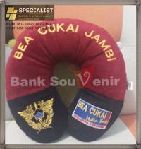 Gambar bantal lehertravelling yang bagus harga bantal leher mobil Souvenir dari Banksouvenir Kota Bekasi 1 Tokopedia