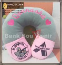 Gambar bantal lehertravelling yang bagus harga bantal leher mobil Souvenir dari Banksouvenir Kota Bekasi 3 Tokopedia
