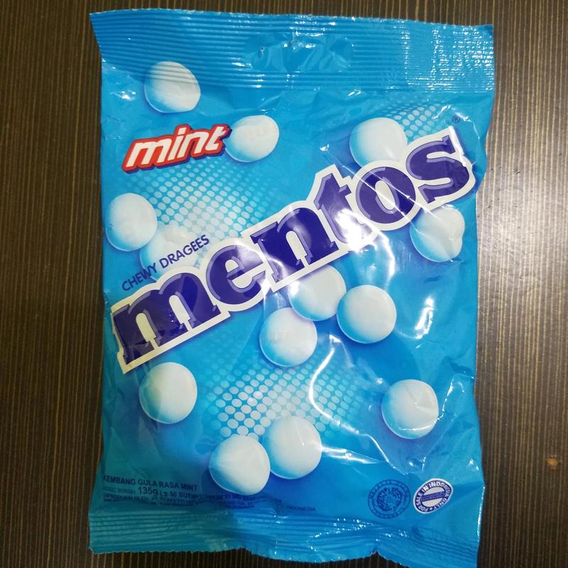 Permen Mentos Rasa Mint per pak 135 gr - Shop | Tokopedia