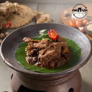 Ayam Bumbu Rendang  Omahan Kitchen 1 Ekor Ayam ( Ayam Pejantan )  Siap Masak