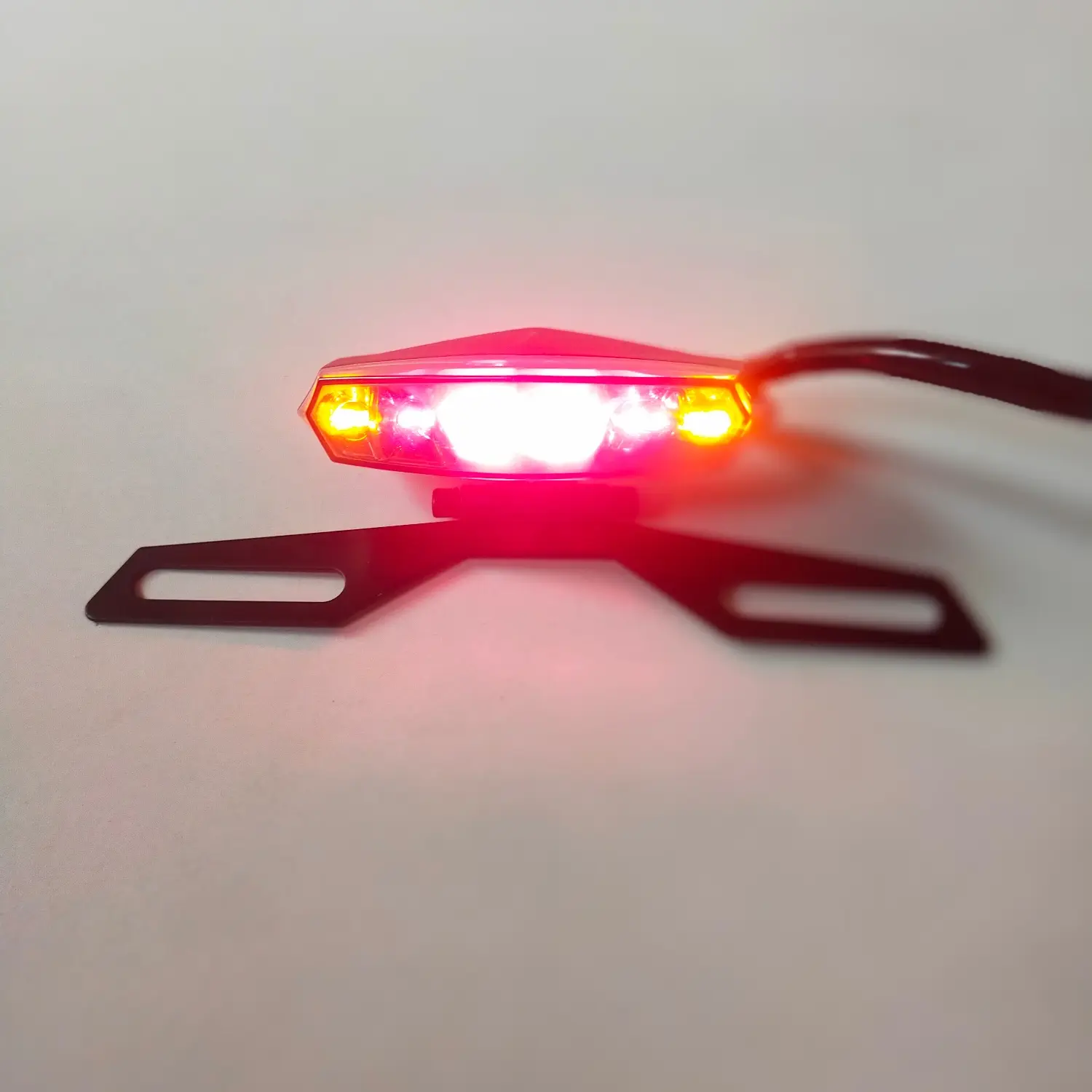 LAMPU LED, STOPLAMP SEN MOTOR PLUS BREKET UNIVERSAL