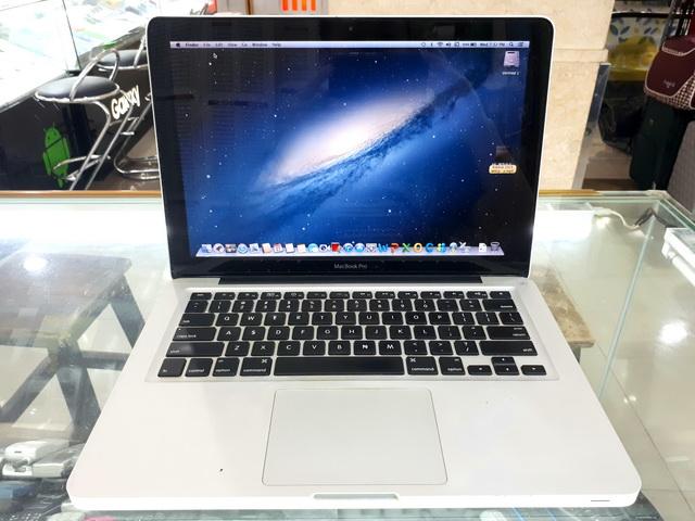 Gambar MacBook Pro 13" Early 2011 A1278 Core i5 2.3GHz RAM 4GB HDD 500GB dari CNC phoneshop Kota Administrasi Jakarta Pusat Tokopedia