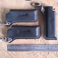 Gambar wadah gantungan sarung tempat korek lighter leather case embos vespa - Hitam dari heroess Vespashop Kab. Subang 2 Tokopedia