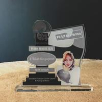 Gambar Plakat Wisuda Custom Kado Wisuda Plakat Graduation Akrilk/ BEST SELLER dari Diorles Shop Kota Administrasi Jakarta Barat 5 Tokopedia