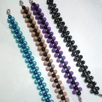 Gambar konektor masker hijab mutiara kristal ceko 2in1 dari Noonie Shop Kota Surabaya 2 Tokopedia