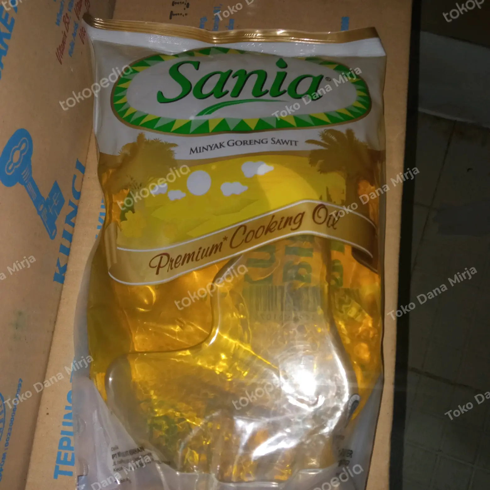 minyak goreng Sania 2 liter