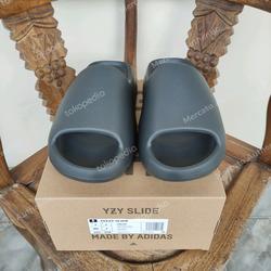 Jual Yeezy Indonesia Model & Desain Terbaru - Harga Mei 2026 | Tokopedia