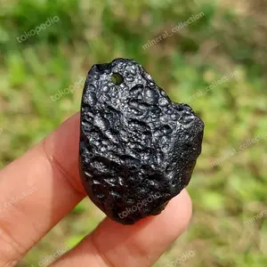 natural tektite rough pendant