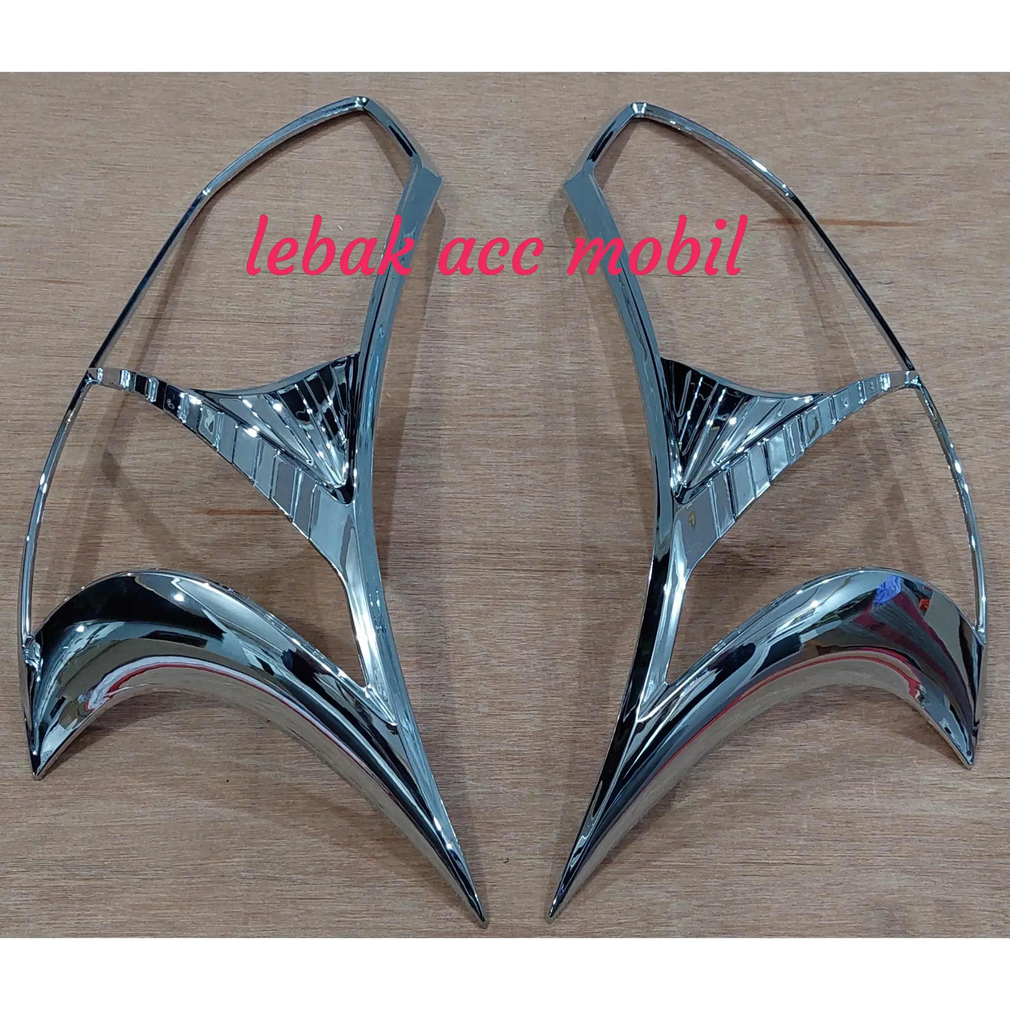 garnis / list lampu depan mobil Toyota grand new avanza veloz Chrome