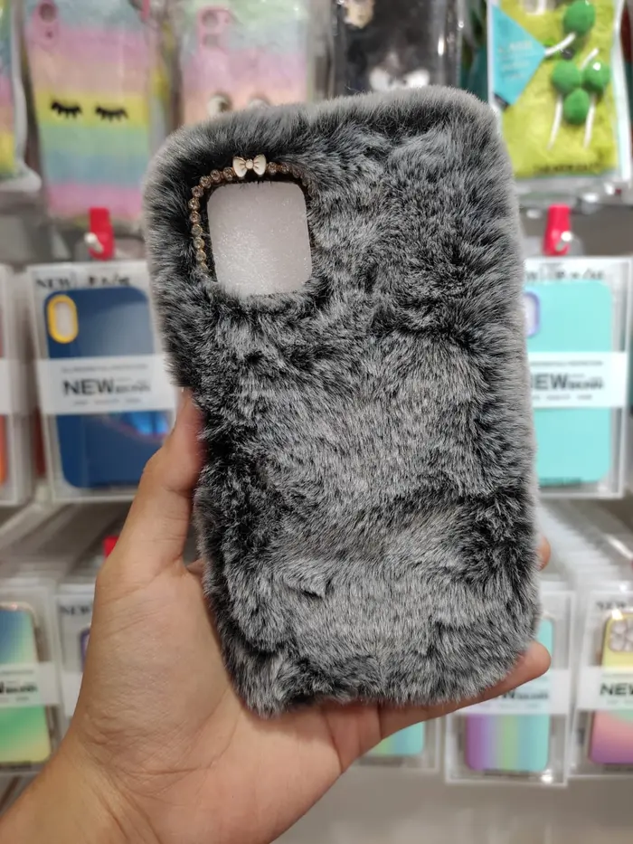 Gambar Case / Casing iPhone Bulu Lembut - Case iPhone Premium - Abu-abu, iP XR dari Gudang-HP Kota Administrasi Jakarta Pusat 4 Tokopedia