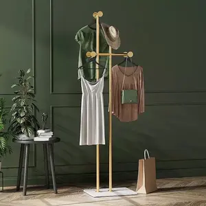 LUNA Clothes Rack