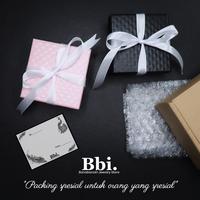 Gambar Packing Kado Spesial Hampers Hadiah Aksesoris OKADO - Hitam dari GAWUNG CLASSIC Kota Administrasi Jakarta Timur 2 Tokopedia